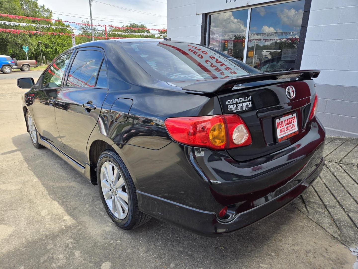 2010 BLACK /BLACK Toyota Corolla S 4-Speed AT (1NXBU4EE9AZ) with an 1.8L L4 DOHC 16V engine, 4-Speed Automatic Overdrive transmission, located at 503 West Court, Seguin, TX, 78155, (830) 379-3373, 29.568621, -97.969803 - Photo#3