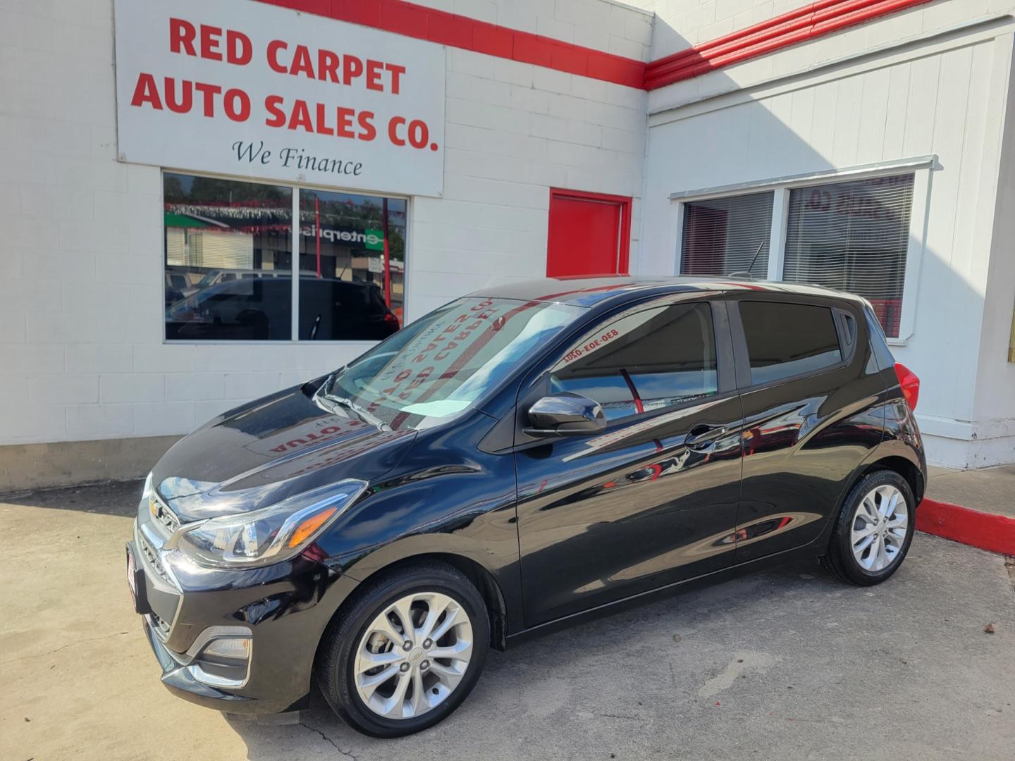 2019 BLACK /BLACK Chevrolet Spark 1LT CVT (KL8CD6SAXKC) with an 1.4L L4 16V DOHC engine, CVT transmission, located at 503 West Court, Seguin, TX, 78155, (830) 379-3373, 29.568621, -97.969803 - 2019 Chevrolet Spark 1LT CVT with a 1.4L L4 16V DOHC, Automatic, Tilt, Cruise, AM/FM Touchscreen Stereo, Power Windows, Locks and Side Mirrors, Bluetooth, Tinted Windows, Alloy Wheels, Rear Wiper, Rear Defroster and more!! - Photo#0