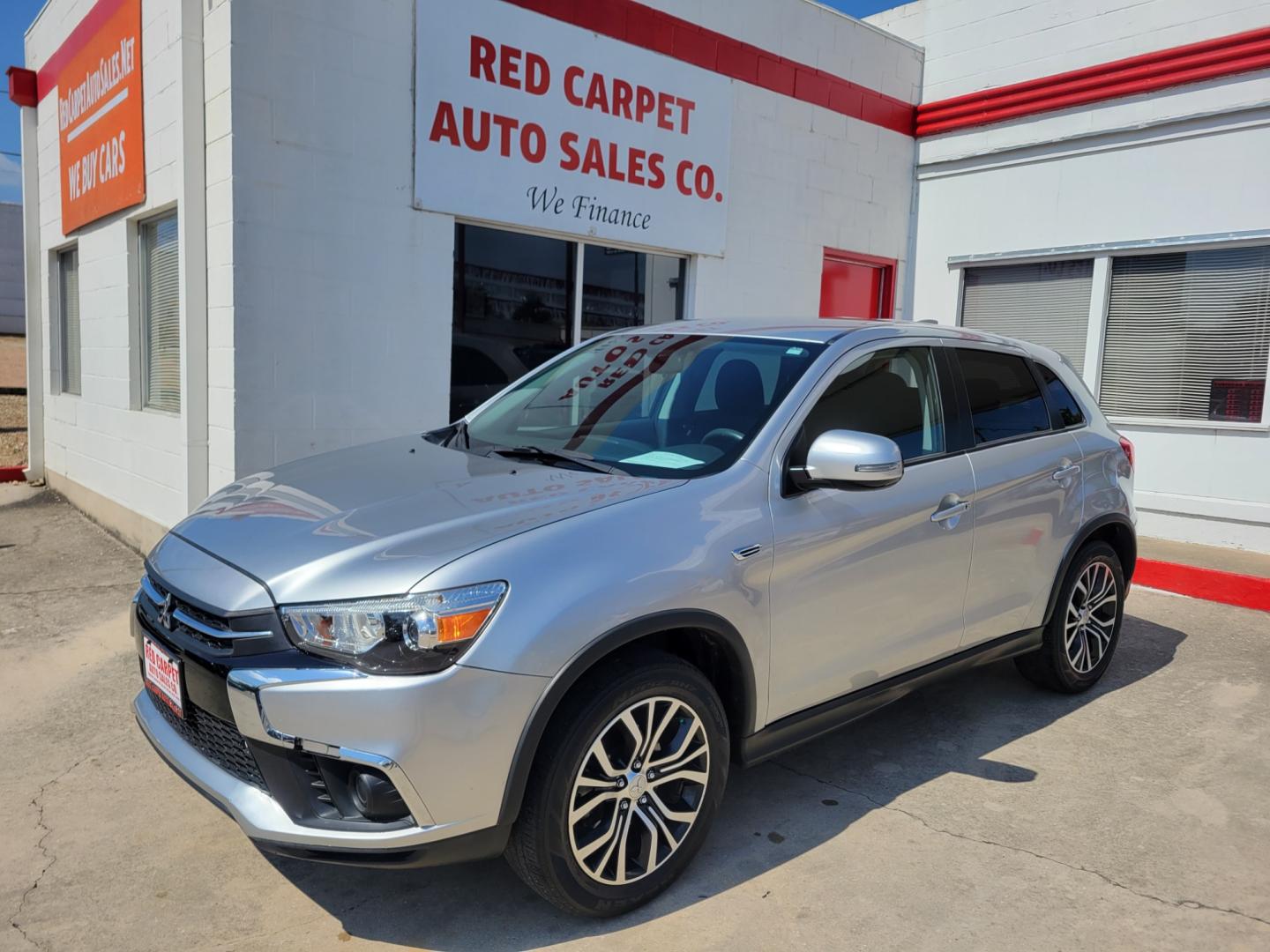 2019 SILVER /BLACK Mitsubishi Outlander Sport 2.0 ES 5M (JA4AP3AU6KU) with an 2.0L L4 DOHC 16V engine, Automatic transmission, located at 503 West Court, Seguin, TX, 78155, (830) 379-3373, 29.568621, -97.969803 - 2019 Mitsubishi Outlander Sport ES with a 2.0L L4 DOHC 16V, Automatic, Tilt, Cruise, AM/FM Touchscreen Stereo, Power Windows, Locks and Side Mirrors, Bluetooth, Backup Camera, Alloy Wheels, Rear Wiper, Rear Defroster and more!! - Photo#0