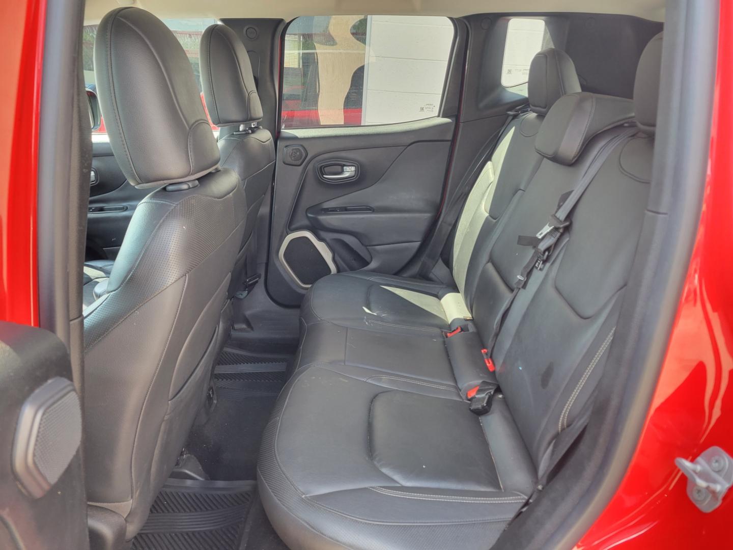 2015 Red /BLACK Jeep Renegade Limited FWD (ZACCJADT6FP) with an 2.4L L4 engine, 9-Speed Automatic transmission, located at 503 West Court, Seguin, TX, 78155, (830) 379-3373, 29.568621, -97.969803 - 2015 Jeep Renegade Limited FWD with a 2.4L L4, Automatic, Tilt, Cruise, AM/FM Touchscreen Stereo, Power Windows, Locks, Seat and Side Mirrors, Bluetooth, Leather Seats, Heated Seats, Heated Steering Wheel, Dual Climate Control, Alloy Wheels, Rear Wiper, Rear Defroster and more!! - Photo#6