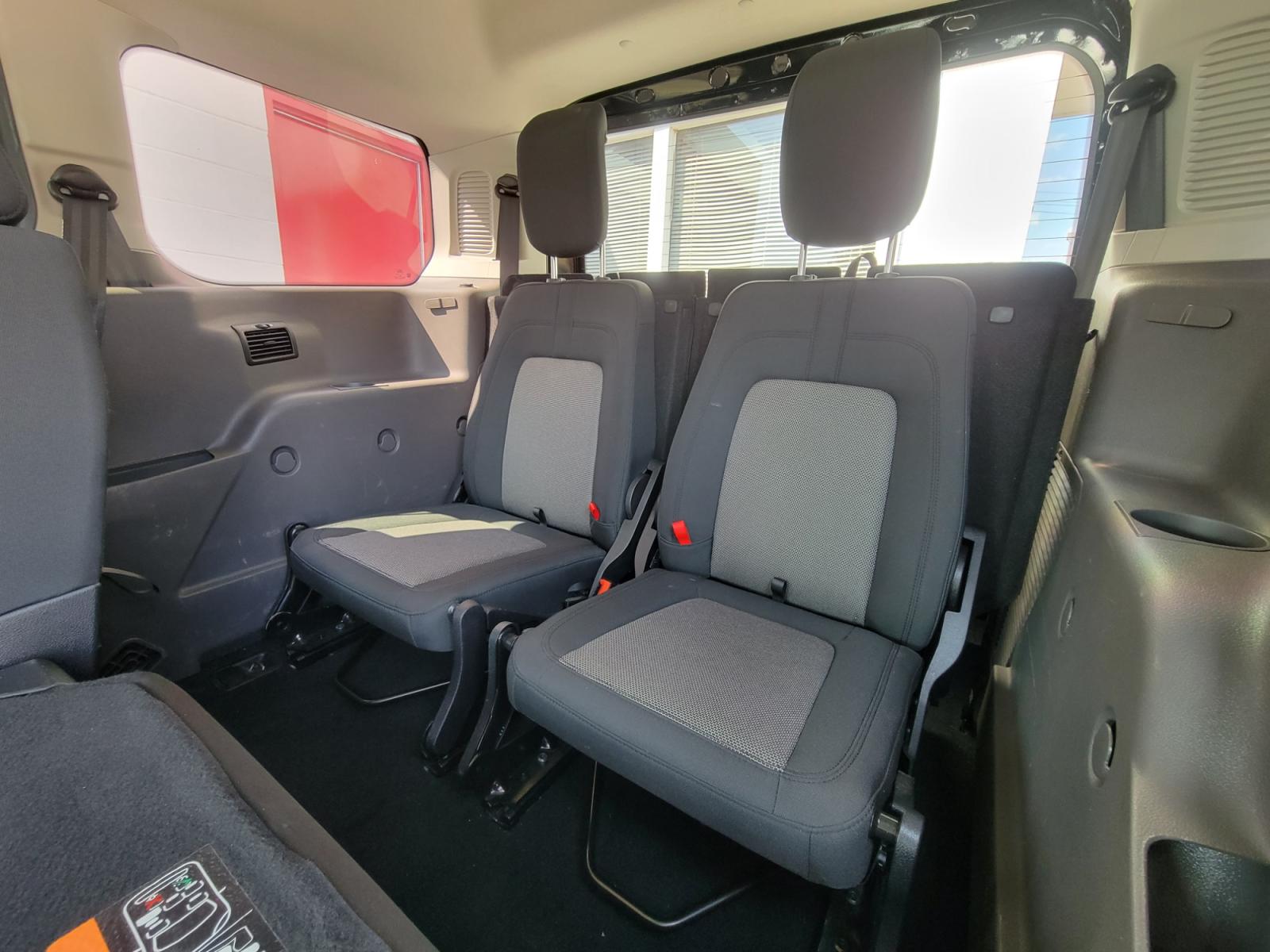 2020 Black /BLACK Ford Transit Connect Wagon XL w/Rear Liftgate LWB (NM0GE9E23L1) with an 2.5L L4 DOHC 16V engine, 6A transmission, located at 503 West Court, Seguin, TX, 78155, (830) 379-3373, 29.568621, -97.969803 - Photo #7