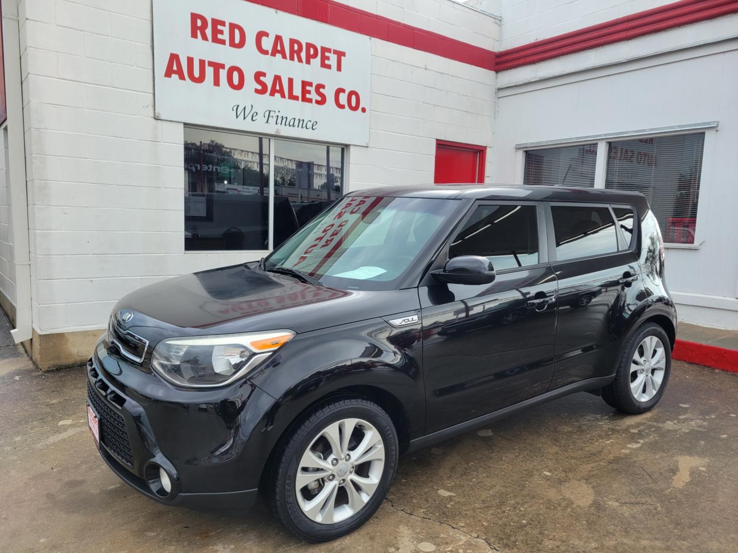 2016 Black /BLACK Kia Soul + (KNDJP3A50G7) with an 2.0L L4 DOHC 16V engine, 6A transmission, located at 503 West Court, Seguin, TX, 78155, (830) 379-3373, 29.568621, -97.969803 - 2016 Kia Soul + with a 2.0L L4 DOHC 16V, Automatic, Tilt, Cruise, AM/FM/AUX Touchscreen Stereo, Power Windows, Locks and Side Mirrors, Bluetooth, Navigation, Universal Garage Openers, Automatic Headlights, Alloy Wheels, Backup Camera, Rear Wiper, Rear Defroster and more!! - Photo#0