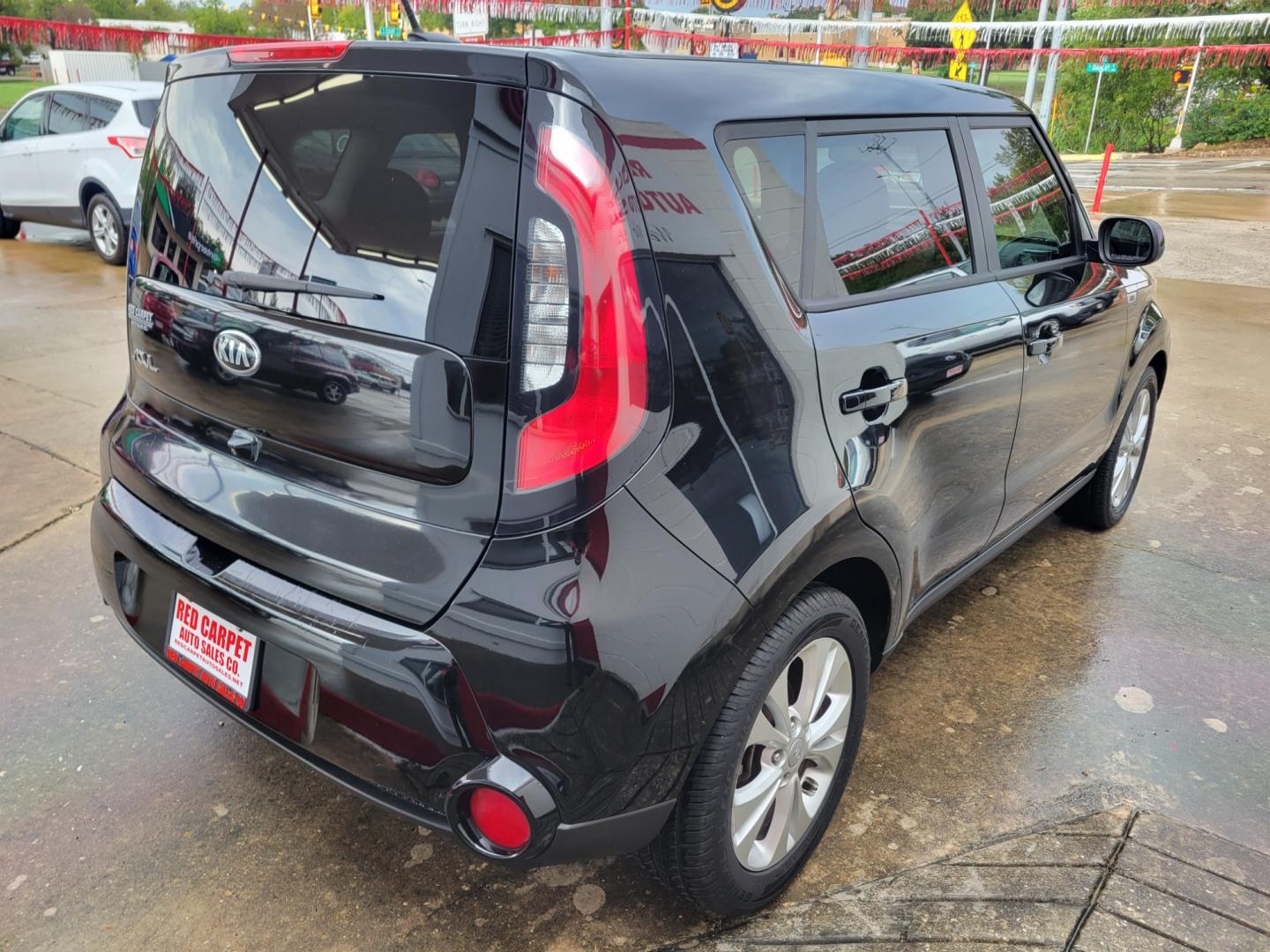 2016 Black /BLACK Kia Soul + (KNDJP3A50G7) with an 2.0L L4 DOHC 16V engine, 6A transmission, located at 503 West Court, Seguin, TX, 78155, (830) 379-3373, 29.568621, -97.969803 - 2016 Kia Soul + with a 2.0L L4 DOHC 16V, Automatic, Tilt, Cruise, AM/FM/AUX Touchscreen Stereo, Power Windows, Locks and Side Mirrors, Bluetooth, Navigation, Universal Garage Openers, Automatic Headlights, Alloy Wheels, Backup Camera, Rear Wiper, Rear Defroster and more!! - Photo#2