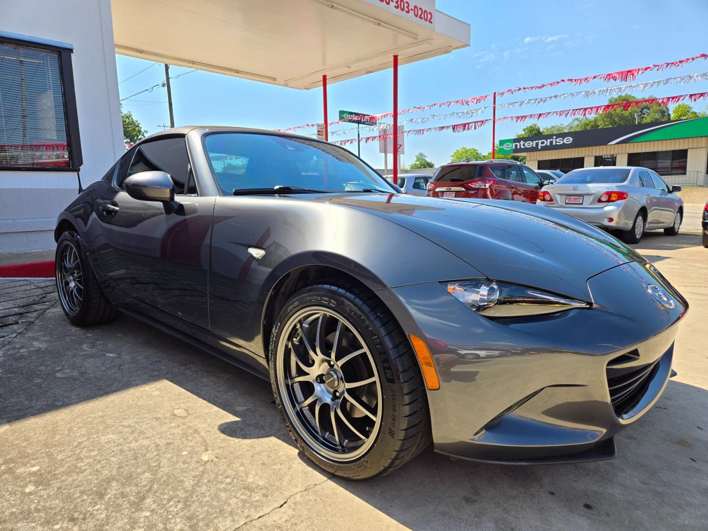 2017 Mazda MX-5 Miata RF Grand Touring 6MT (JM1NDAM75H0) with an 2.0L L4 DOHC 16V engine, 6M transmission, located at 503 West Court, Seguin, TX, 78155, (830) 379-3373, 29.568621, -97.969803 - Photo#1