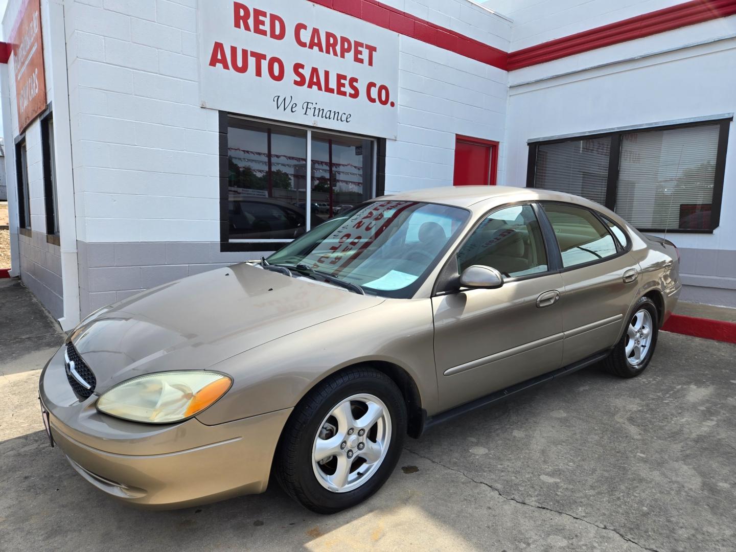 2002 PEWTER Ford Taurus (1FAFP53U72G) with an 3.0L V6 F OHV engine, Automatic transmission, located at 503 West Court, Seguin, TX, 78155, (830) 379-3373, 29.568621, -97.969803 - Photo#0