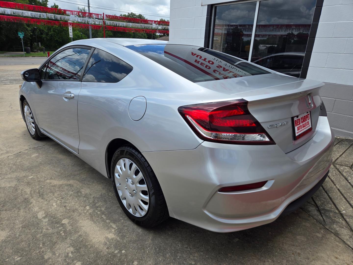 2014 SILVER Honda Civic LX Coupe CVT (2HGFG3B58EH) with an 2.3L L4 SOHC 16V engine, Continuously Variable Transmission transmission, located at 503 West Court, Seguin, TX, 78155, (830) 379-3373, 29.568621, -97.969803 - Photo#3