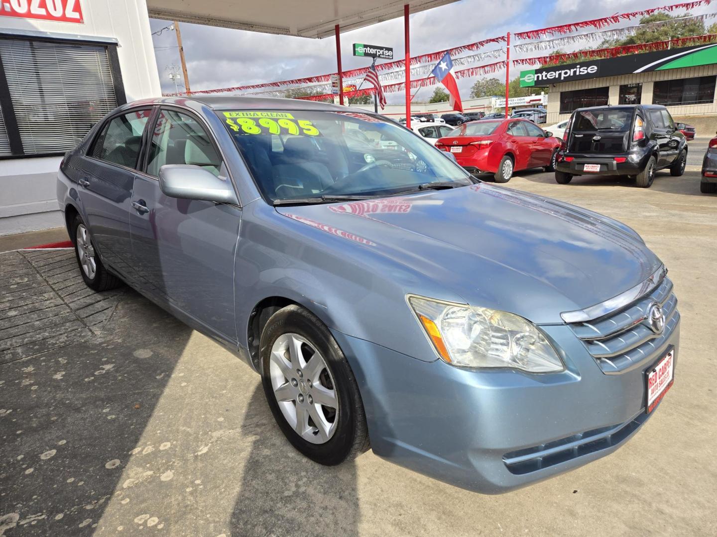 2006 Blue Toyota Avalon Limited (4T1BK36B46U) with an 3.5L V6 DOHC 24V engine, 5-Speed Automatic Overdrive transmission, located at 503 West Court, Seguin, TX, 78155, (830) 379-3373, 29.568621, -97.969803 - Photo#2