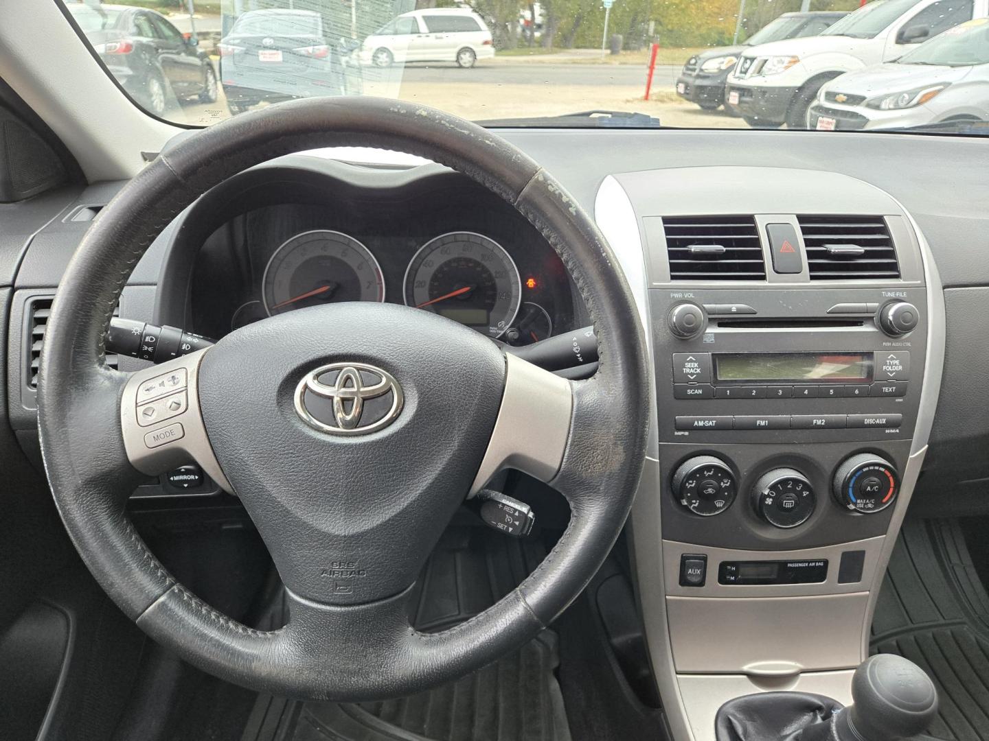 2010 SILVER Toyota Corolla Base 4-Speed AT (2T1BU4EE9AC) with an 1.8L L4 DOHC 16V engine, Manual Transmission transmission, located at 503 West Court, Seguin, TX, 78155, (830) 379-3373, 29.568621, -97.969803 - 2010 Toyota Corolla Base with a 1.8L L4 DOHC 16V, MANUAL TRANSMISSION, Tilt, Cruise, AM/FM/CD/AUX Stereo, Power Windows, Locks and Side Mirrors, Power Sunroof, Alloy Wheels, Rear Defroster and more!! - Photo#5