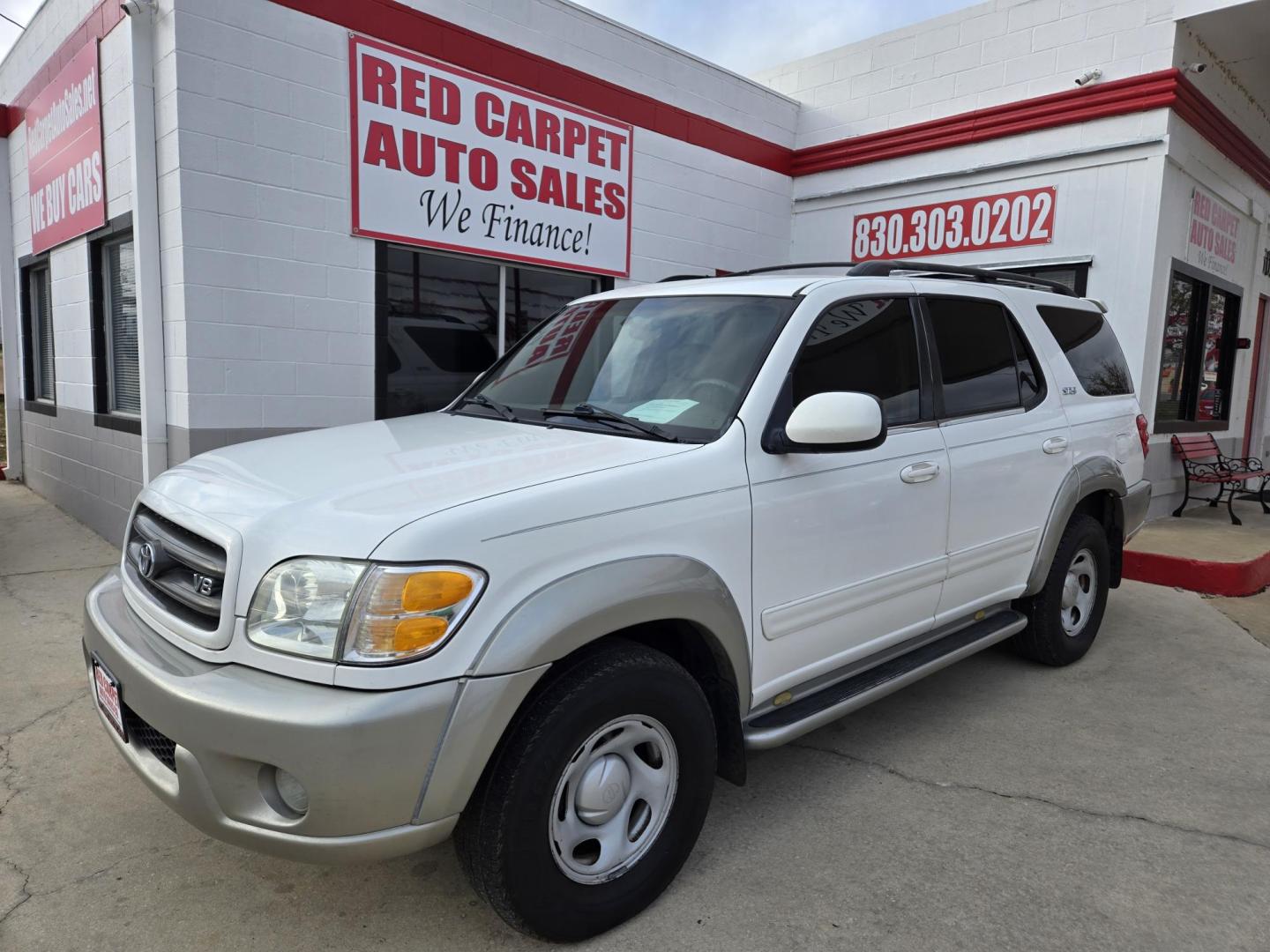 2003 WHITE Toyota Sequoia SR5 2WD (5TDZT34A73S) with an 4.7L V8 DOHC 32V engine, 4-Speed Automatic Overdrive transmission, located at 503 West Court, Seguin, TX, 78155, (830) 379-3373, 29.568621, -97.969803 - 2003 Toyota Sequoia SR5 2WD with a 4.7L V8 DOHC 32V, Automatic, Tilt, Cruise, AM/FM/CD/CASETTE Stereo, Power Windows, Locks and Seat, Rear A/C, Leather Seating, Running Boards, Alloy Wheels, Rear Wiper, Rear Defroster and more!! - Photo#0