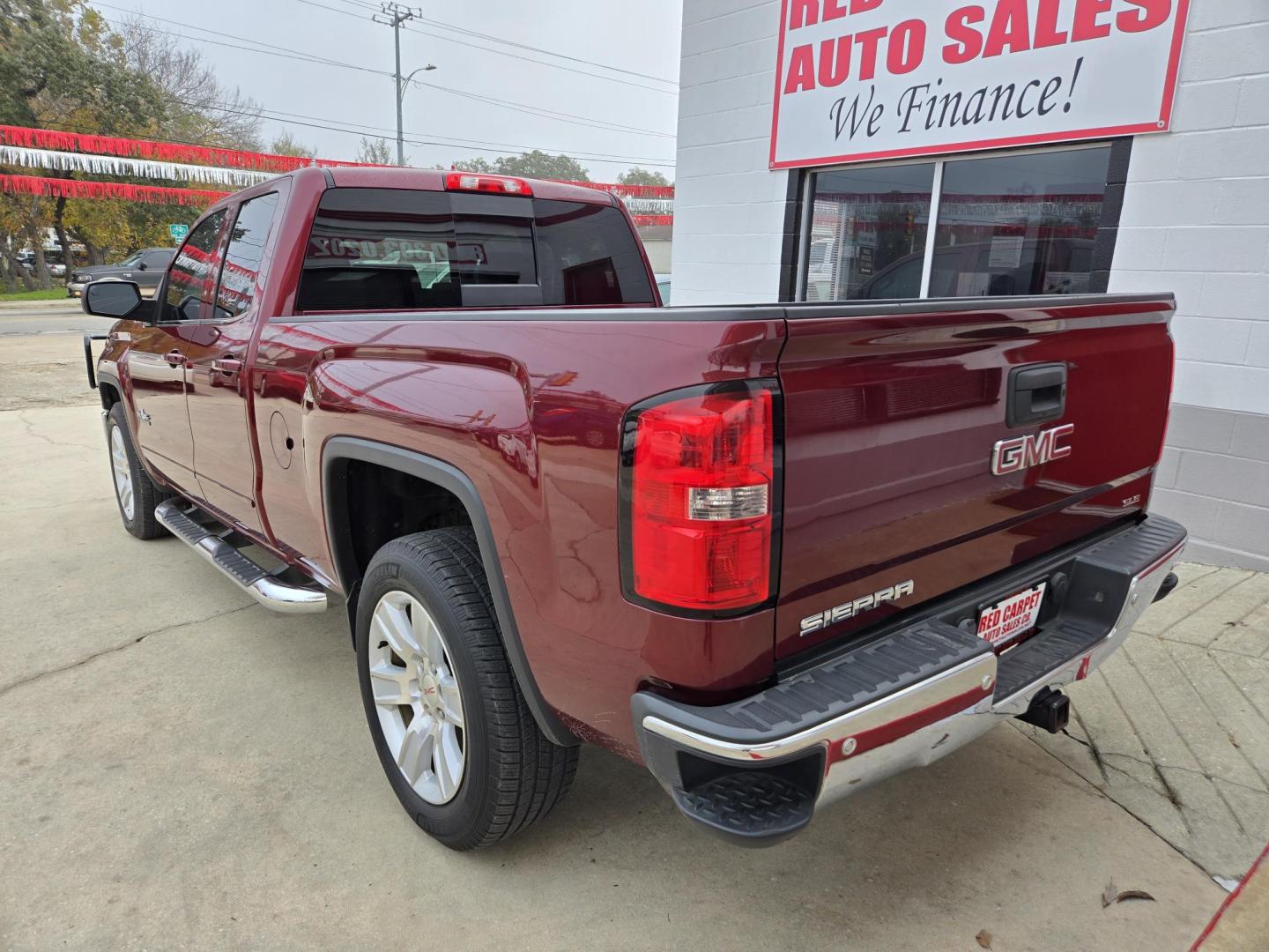 2015 Maroon /BLACK GMC Sierra 1500 SLE Double Cab 4WD (1GTV2UECXFZ) with an 5.3L V8 OHV 16V engine, 6-Speed Automatic transmission, located at 503 West Court, Seguin, TX, 78155, (830) 379-3373, 29.568621, -97.969803 - Photo#3