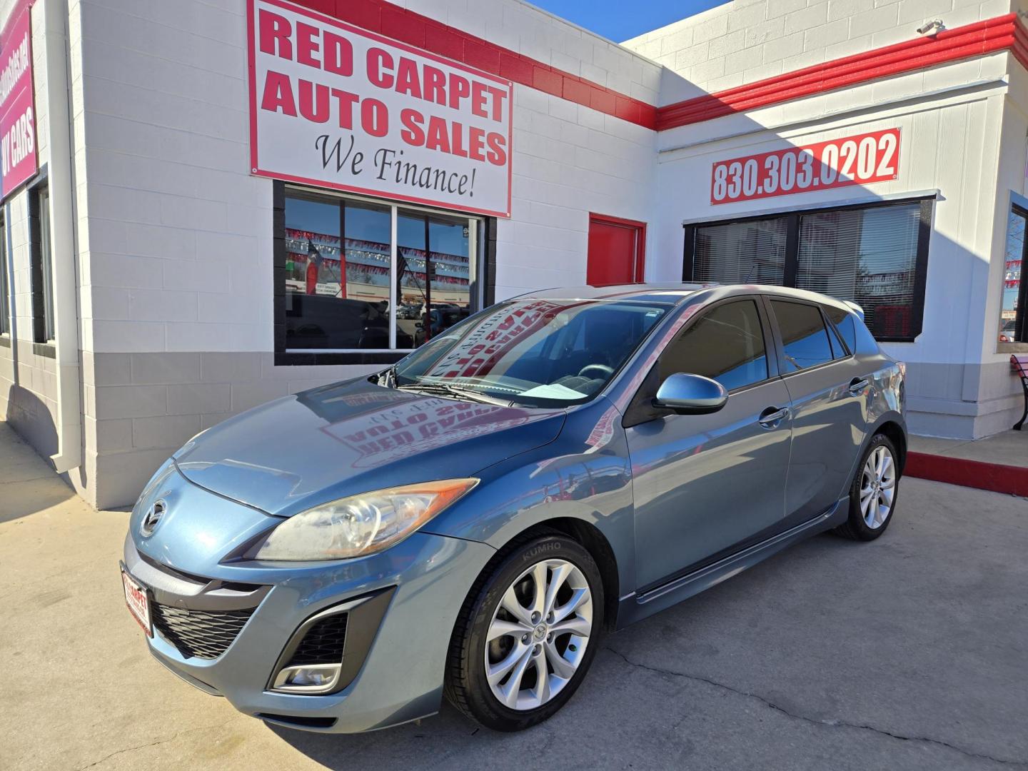 2010 Blue Mazda MAZDA3 s Grand Touring 5-Door (JM1BL1H67A1) with an 2.5L L4 DOHC 16V engine, Automatic transmission, located at 503 West Court, Seguin, TX, 78155, (830) 379-3373, 29.568621, -97.969803 - Photo#0