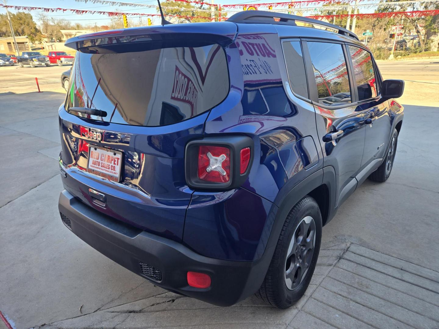 2018 Blue Jeep Renegade Sport FWD (ZACCJAAB8JP) with an 2.4L L4 DOHC 16V engine, Automatic transmission, located at 503 West Court, Seguin, TX, 78155, (830) 379-3373, 29.568621, -97.969803 - 2018 Jeep Renegade Sport FWD with a 2.4L L4 DOHC 16V, Automatic, Tilt, Cruise, AM/FM Touchscreen Stereo, Power Windows, Locks and Side Mirrors, Bluetooth, Tinted Windows, Dual Climate Control, Backup Camera, Alloy Wheels, Rear Wiper, Rear Defroster and more!! - Photo#2