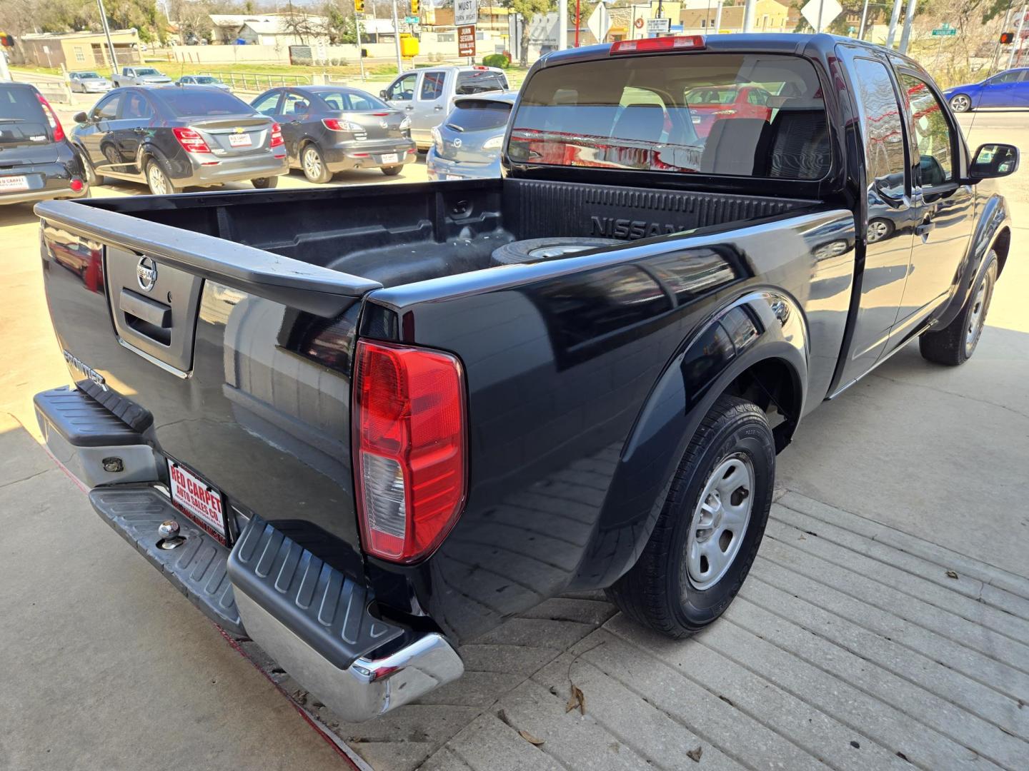 2013 Black Nissan Frontier SV I4 King Cab 2WD (1N6BD0CT8DN) with an 2.5L L4 DOHC 16V engine, Automatic transmission, located at 503 West Court, Seguin, TX, 78155, (830) 379-3373, 29.568621, -97.969803 - 2013 Nissan Frontier SV I4 King Cab 2WD with a 2.5L L4 DOHC 16V, Automatic, Tilt, Cruise, AM/FM/CD Stereo, Tinted Windows, Alloy Wheels and more!! - Photo#2