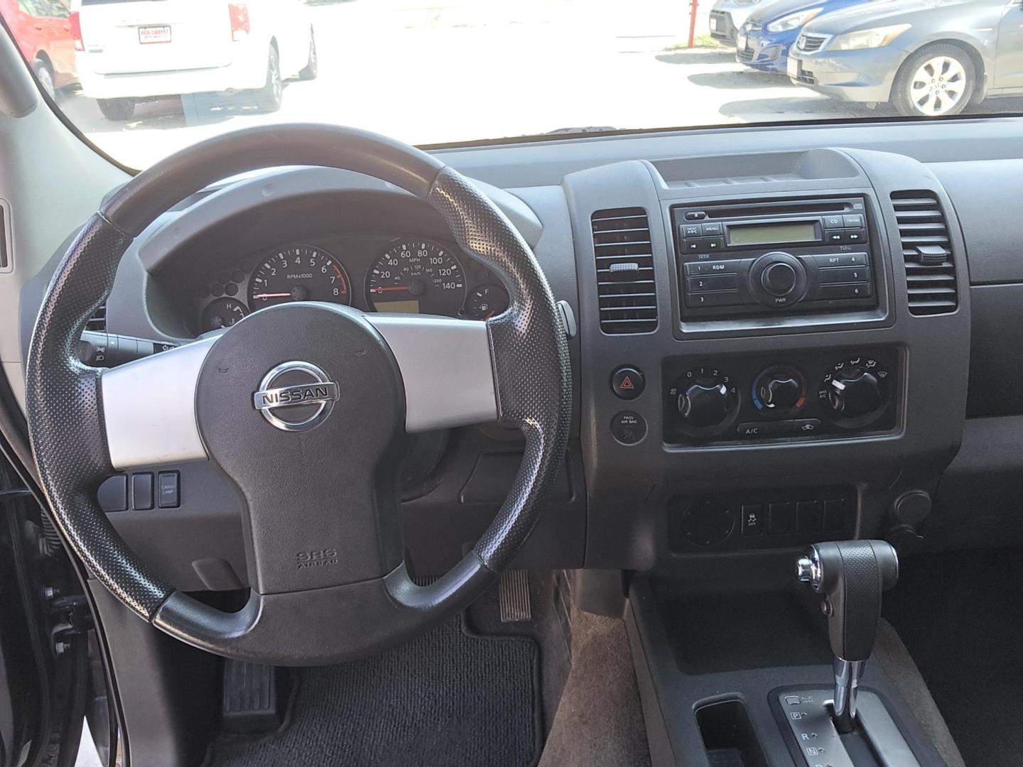 2013 Black Nissan Frontier SV I4 King Cab 2WD (1N6BD0CT8DN) with an 2.5L L4 DOHC 16V engine, Automatic transmission, located at 503 West Court, Seguin, TX, 78155, (830) 379-3373, 29.568621, -97.969803 - 2013 Nissan Frontier SV I4 King Cab 2WD with a 2.5L L4 DOHC 16V, Automatic, Tilt, Cruise, AM/FM/CD Stereo, Tinted Windows, Alloy Wheels and more!! - Photo#4