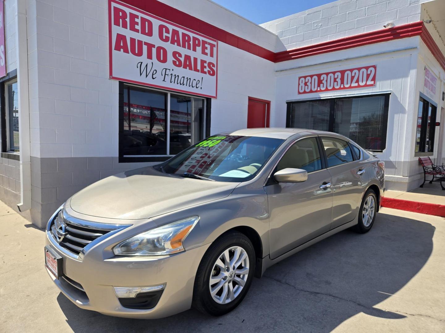 2014 Nissan Altima 2.5 SL (1N4AL3AP5EN) with an 2.5L L4 DOHC 16V engine, Continuously Variable Transmission transmission, located at 503 West Court, Seguin, TX, 78155, (830) 379-3373, 29.568621, -97.969803 - 2014 Nissan Altima SL with a 2.5L L4 DOHC 16V, Automatic, Tilt, Cruise, AM/FM/CD Stereo, Power Windows, Locks, Seat and Side Mirrors, Bluetooth, Automatic Headlights, Alloy Wheels, Backup Camera, Rear Defroster and more!! - Photo#0